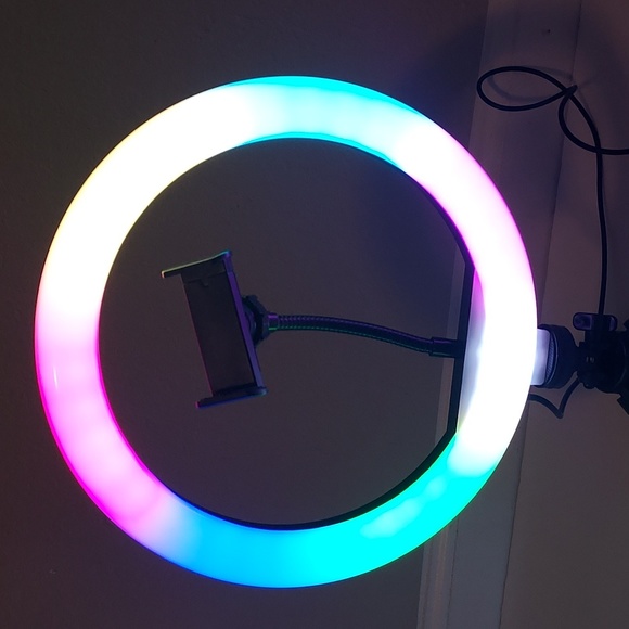 RGB Ring Light  with tripod - Picture 8 of 8